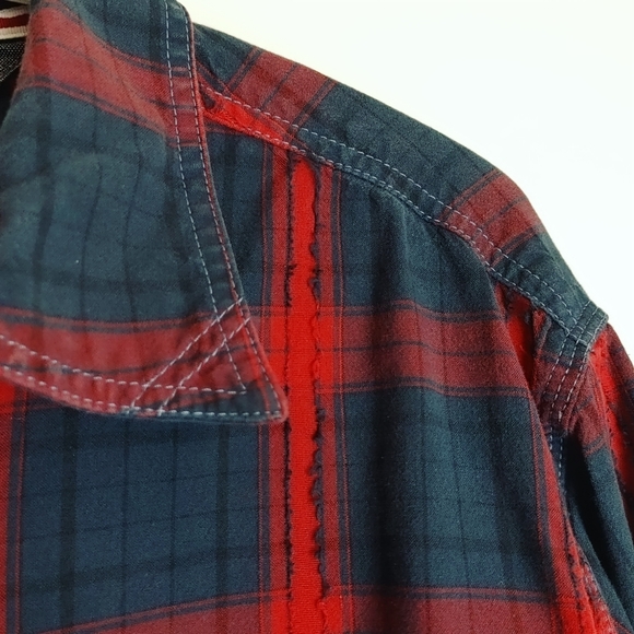 VTG Tommy Hilfiger Red & Blue Shirt with Large Logo on Back Long Sleeve - Picture 6 of 7